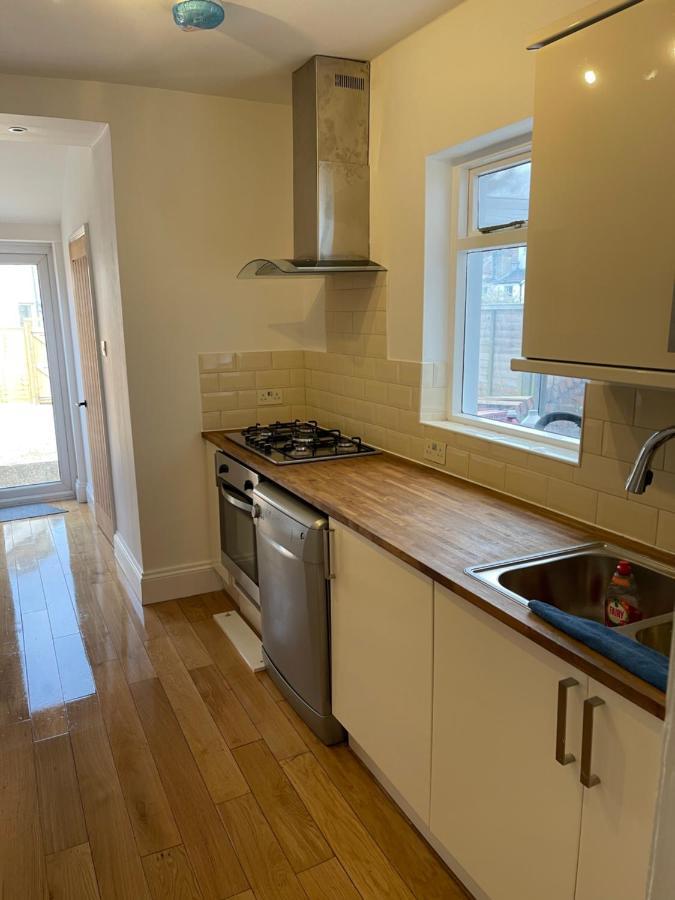 Lovely Room In Bristol 5 Exterior foto